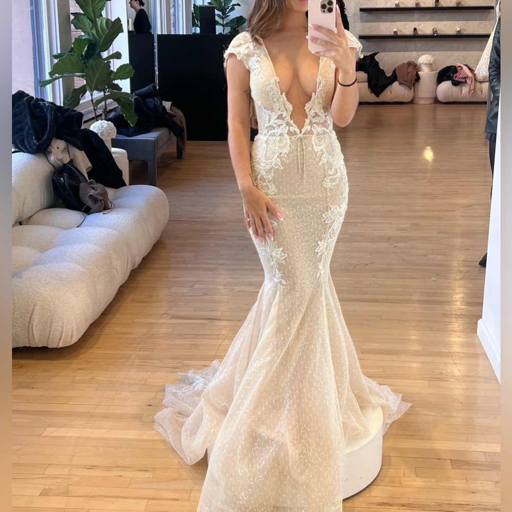 Berta Privee wedding dress size 38 (0-2)